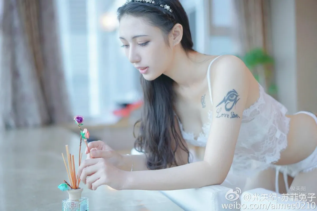 軟妹子宓兔兔er 微博私房定制寫真 24