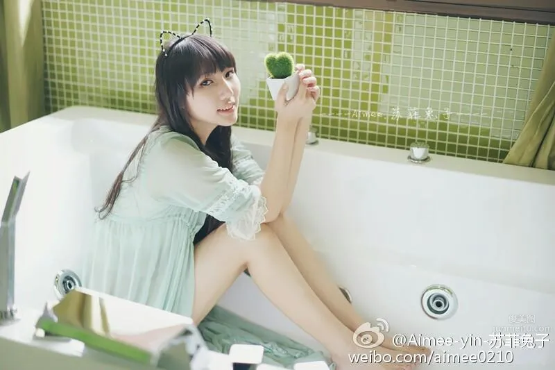 軟妹子宓兔兔er 微博私房定制寫真 33