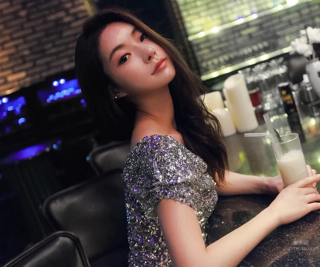 晨運女郎으네무드 超短褲與圓潤翹臀 9
