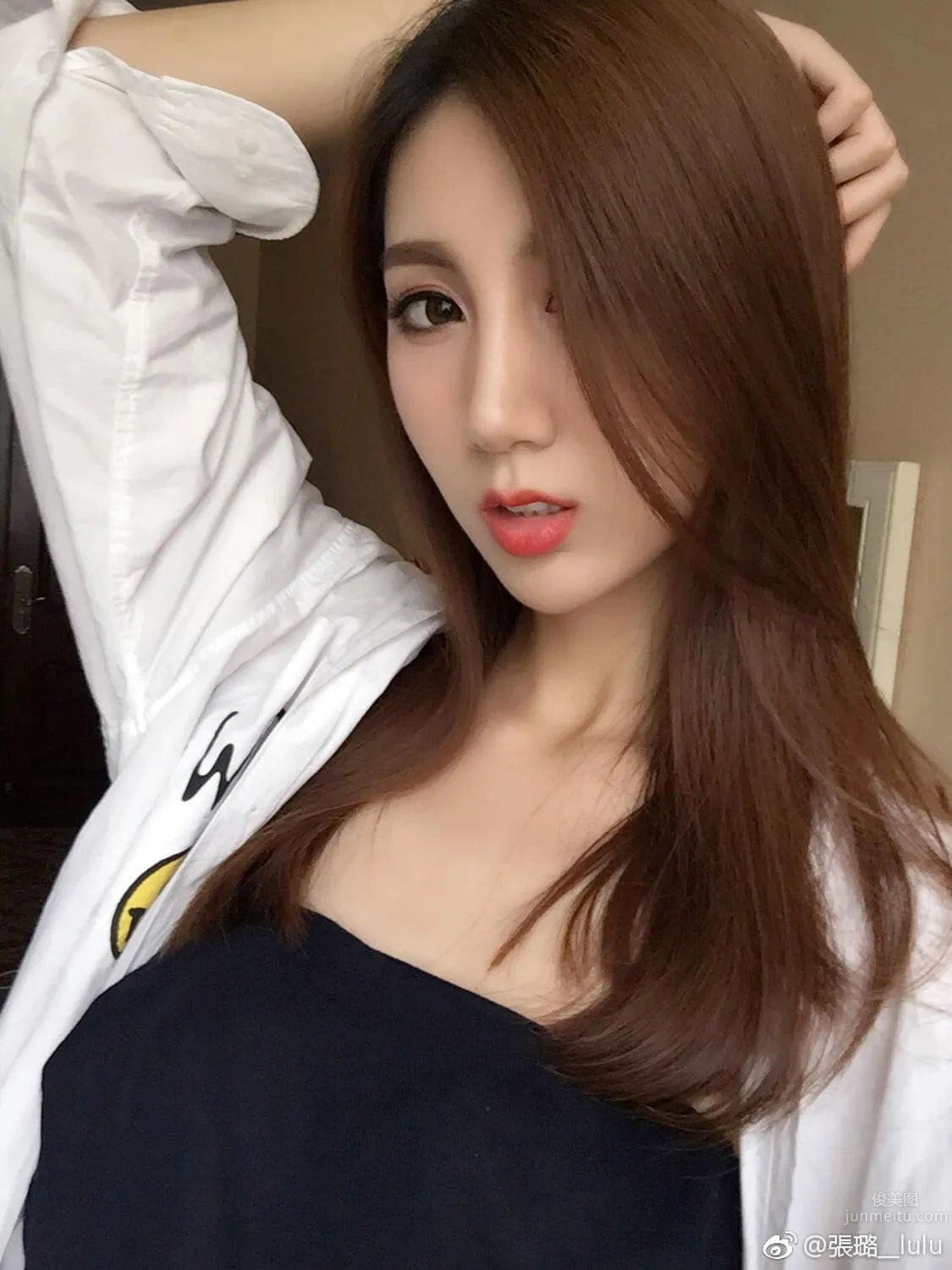Long-Legged Beauty Zhang Lu lulu Weibo Elegant Private Shoot photo 3