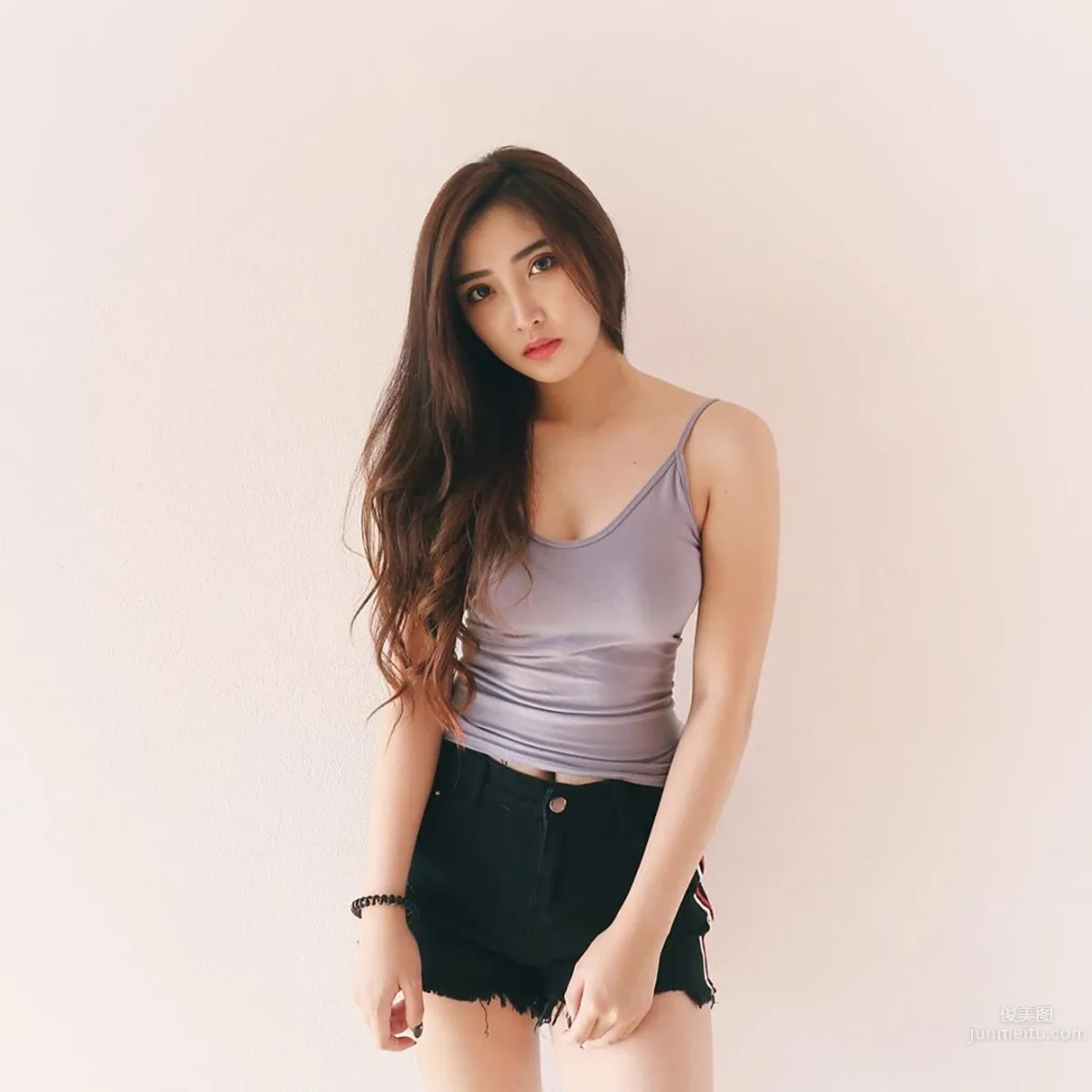 新加坡美眉譚凱琳 身材與氣質都完美無缺 24