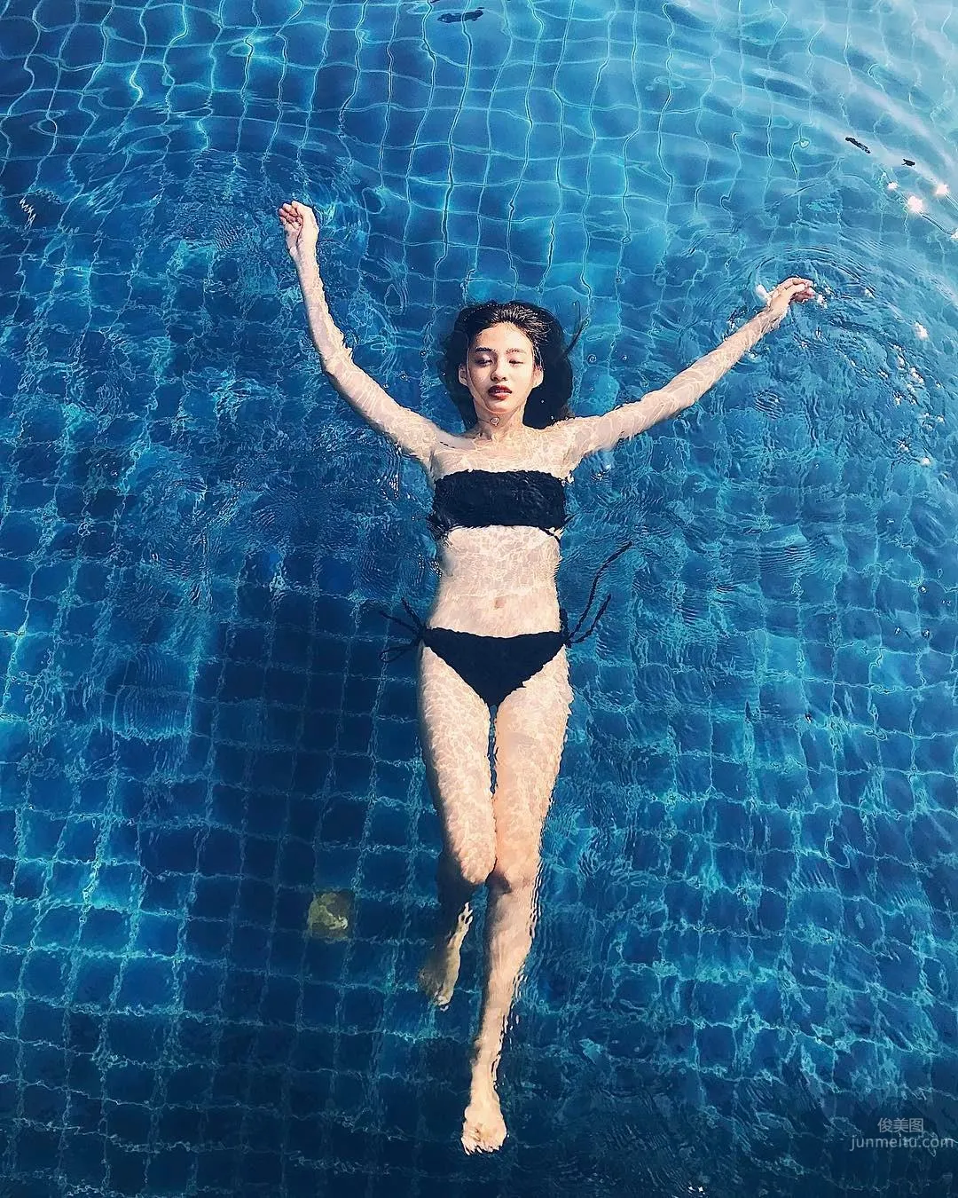 越南清新麻豆！阳光灿笑狂飘女神味_7