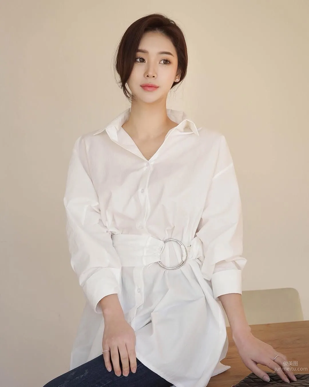 Korean Online Shop Model Park Da Hyun, Tall and Elegant photo 2