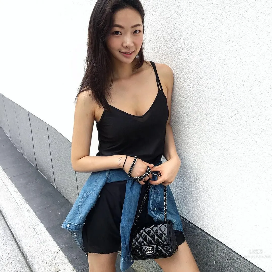 晨運女郎으네무드 超短褲與圓潤翹臀 3