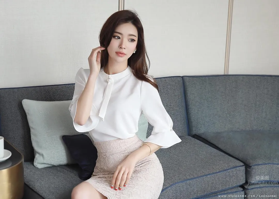Korean Online Shop Model Park Da Hyun, Tall and Elegant photo 7