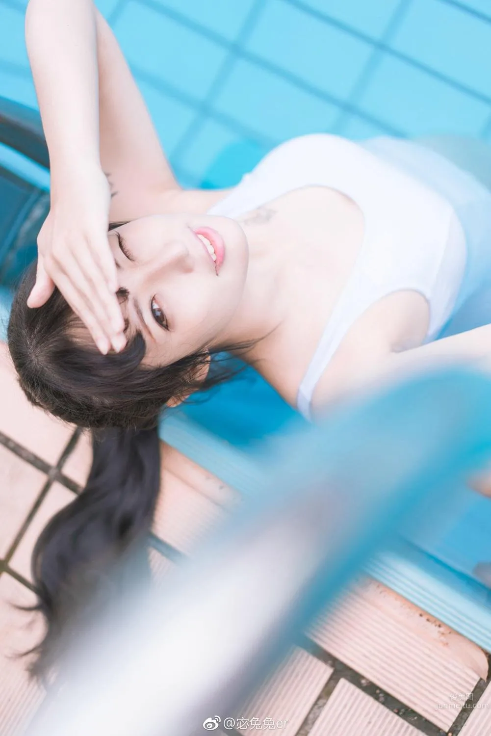 軟妹子宓兔兔er 微博私房定制寫真 16