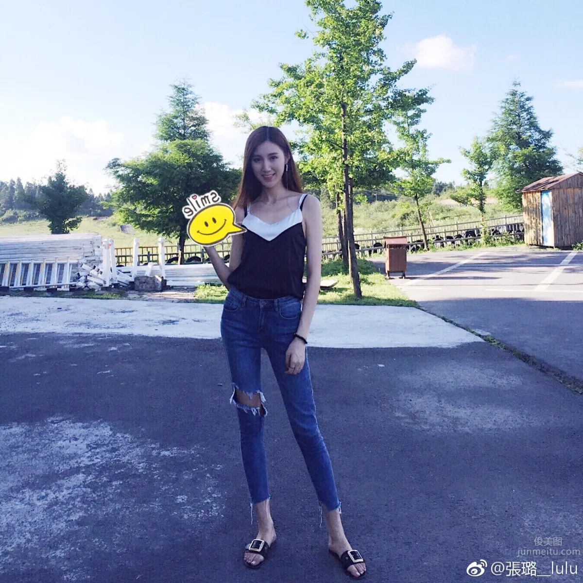 Long-Legged Beauty Zhang Lu lulu Weibo Elegant Private Shoot photo 10