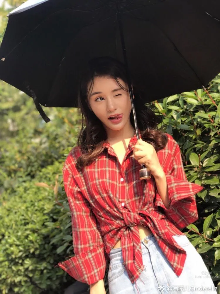 闫薇儿的微博私房定制写真_11