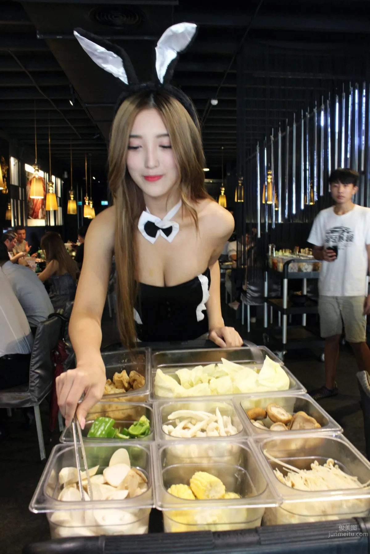 桃園燒烤店性感女店員 終極帝王服務畫面沒有極限 6