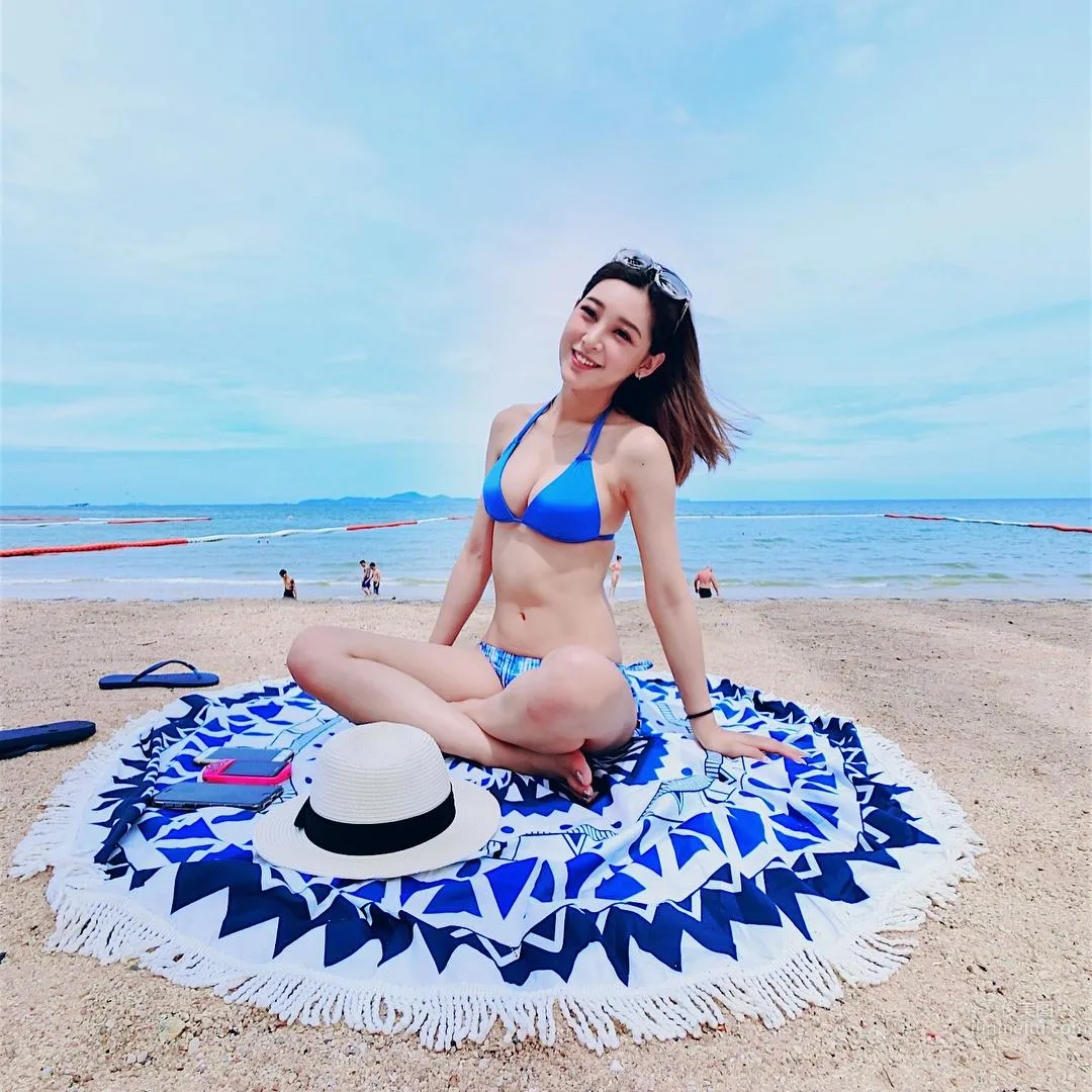 Taiwan Honey Girl Lu Yingrong, a Heap of Sexy Bikini Photos on Ig photo 11