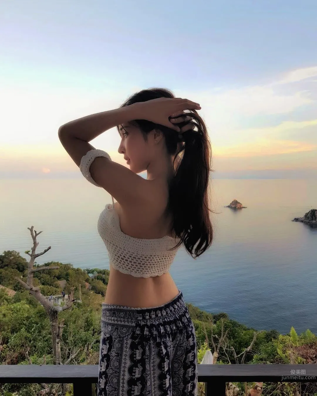 日韩泰中四国混血Thanyarat 取下牙套后的海量美照_108