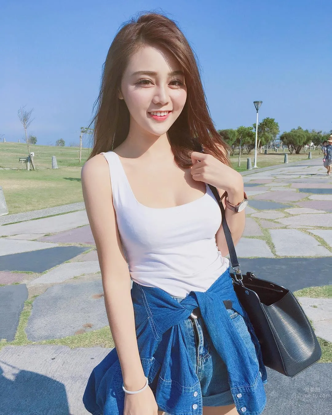 Happy Company! Female Colleague Candy Sun "So Beautiful It's Unreal" photo 42