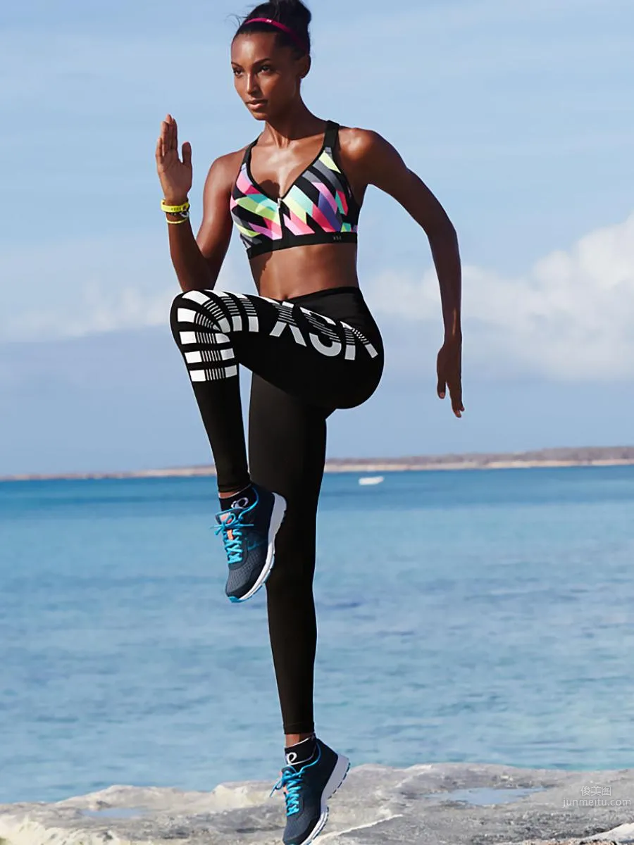 Jasmine Tookes - 2016 Victoria's Secret 2 photo 10