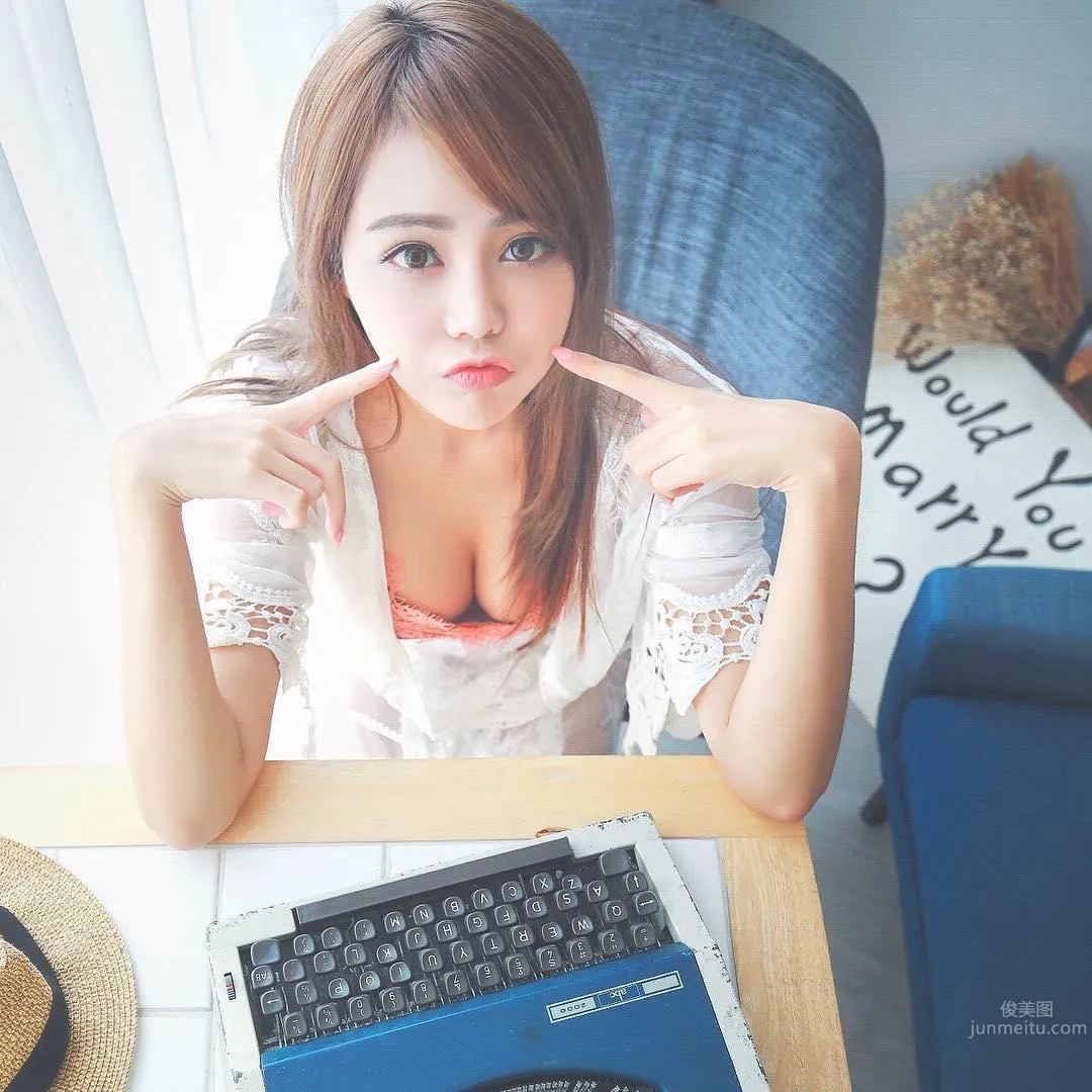 Happy Company! Female Colleague Candy Sun "So Beautiful It's Unreal" photo 46