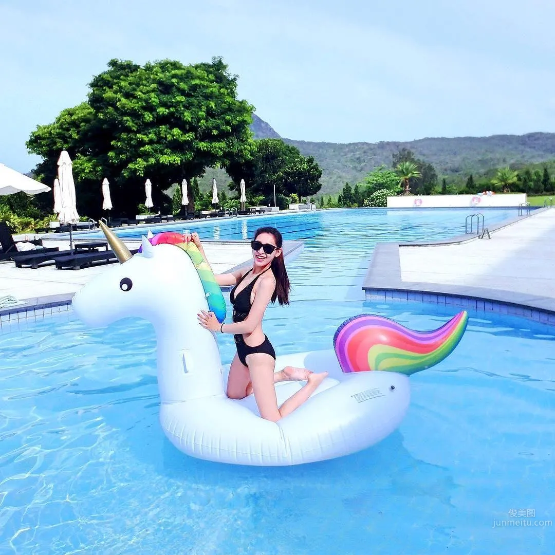 Taiwan Honey Girl Lu Yingrong, a Heap of Sexy Bikini Photos on Ig photo 7
