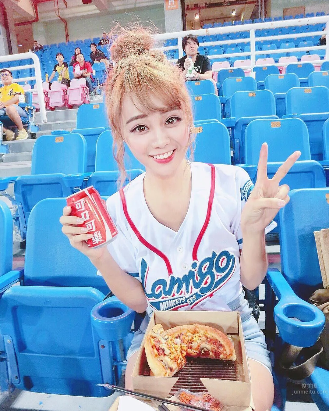 Happy Company! Female Colleague Candy Sun "So Beautiful It's Unreal" photo 18