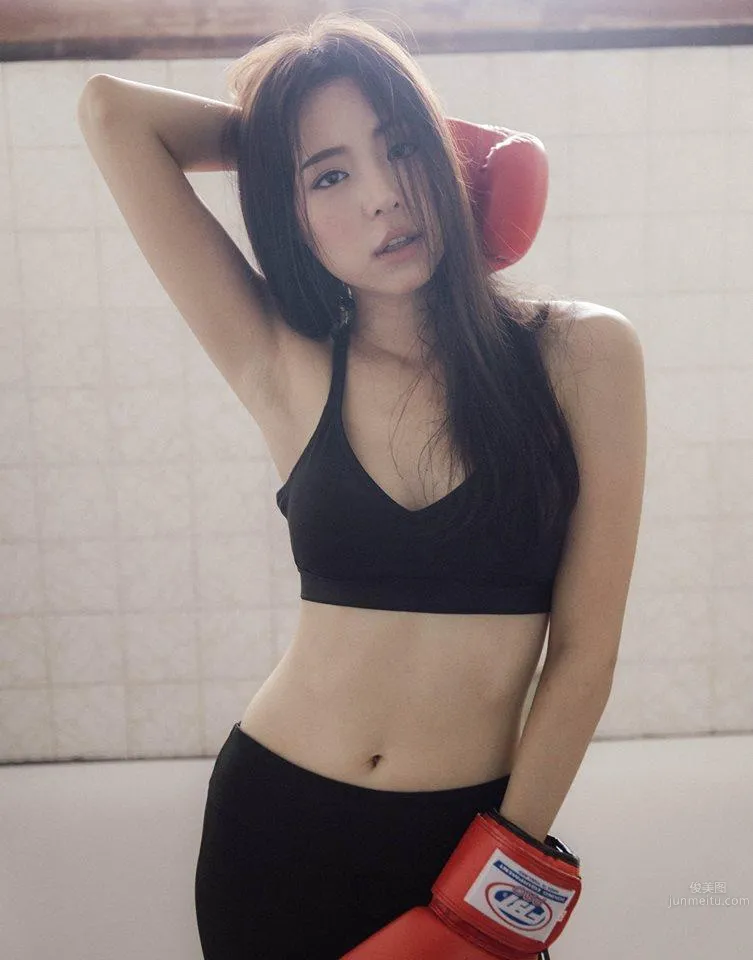 Boxing Beauty Nutrugee Wisawanart, Willing to Be Your Punching Bag for a Lifetime photo 48