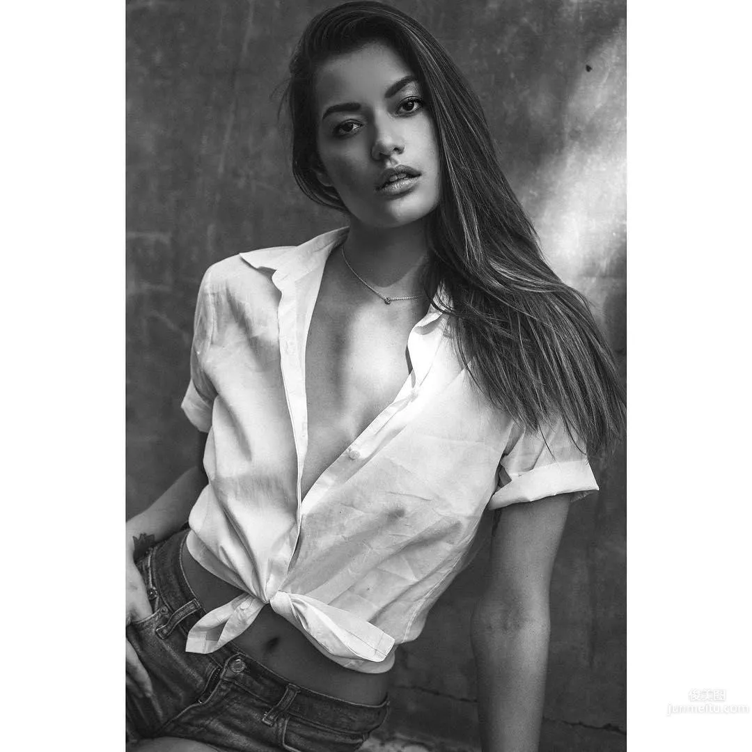 狂！终极格斗「举牌女郎」Vanessa Hanson_26