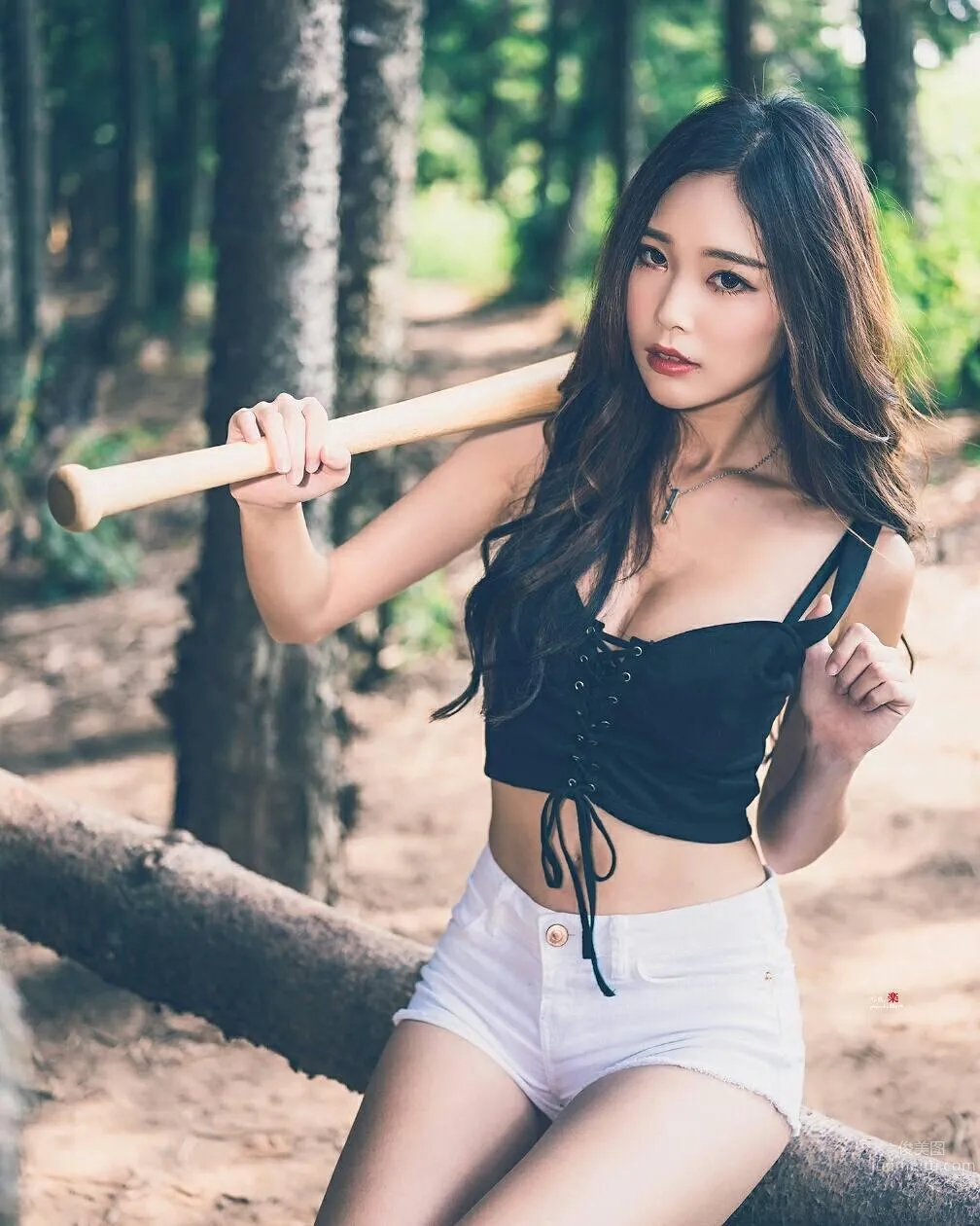 台灣音樂才女黃上晏 骨感系美人四肢纖細 42