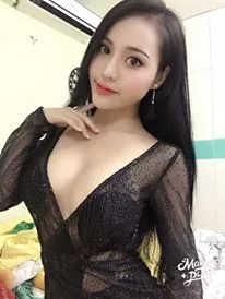 Vietnamese Model Đang Trang Hot Red Bustier Photos photo 28
