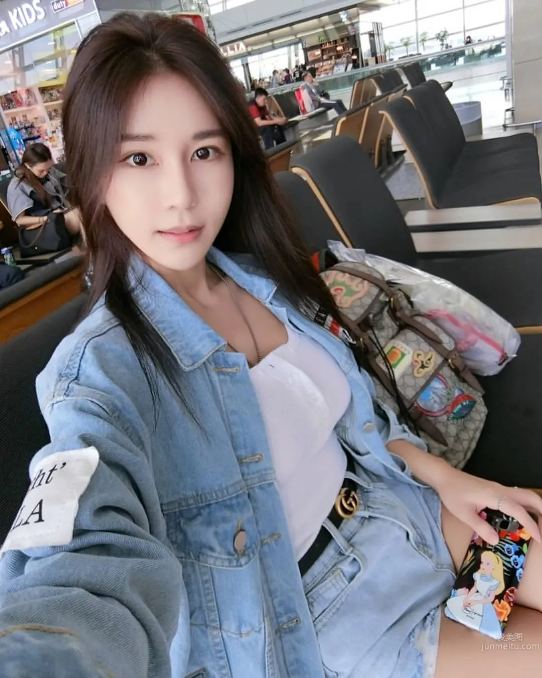 南韓DJ車模樸時賢 性感火辣私房照 2