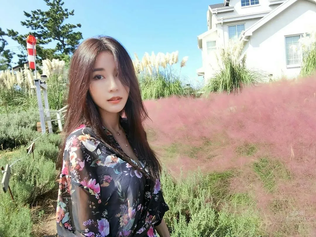 南韓DJ車模樸時賢 性感火辣私房照 27