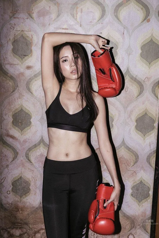Boxing Beauty Nutrugee Wisawanart, Willing to Be Your Punching Bag for a Lifetime photo 49