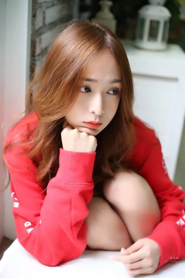 Yoke Oranich - Stunningly Beautiful Thai Girl photo 6