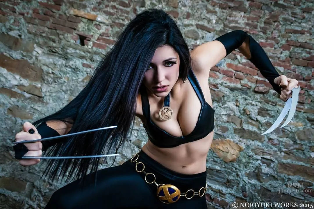 意大利美女Ambra Pazzani 经典Cos美图_1