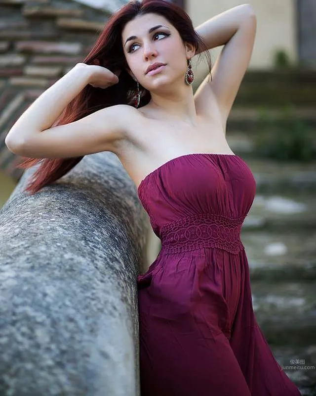 Italian Beauty Ambra Pazzani Classic Cosplay Photos photo 12