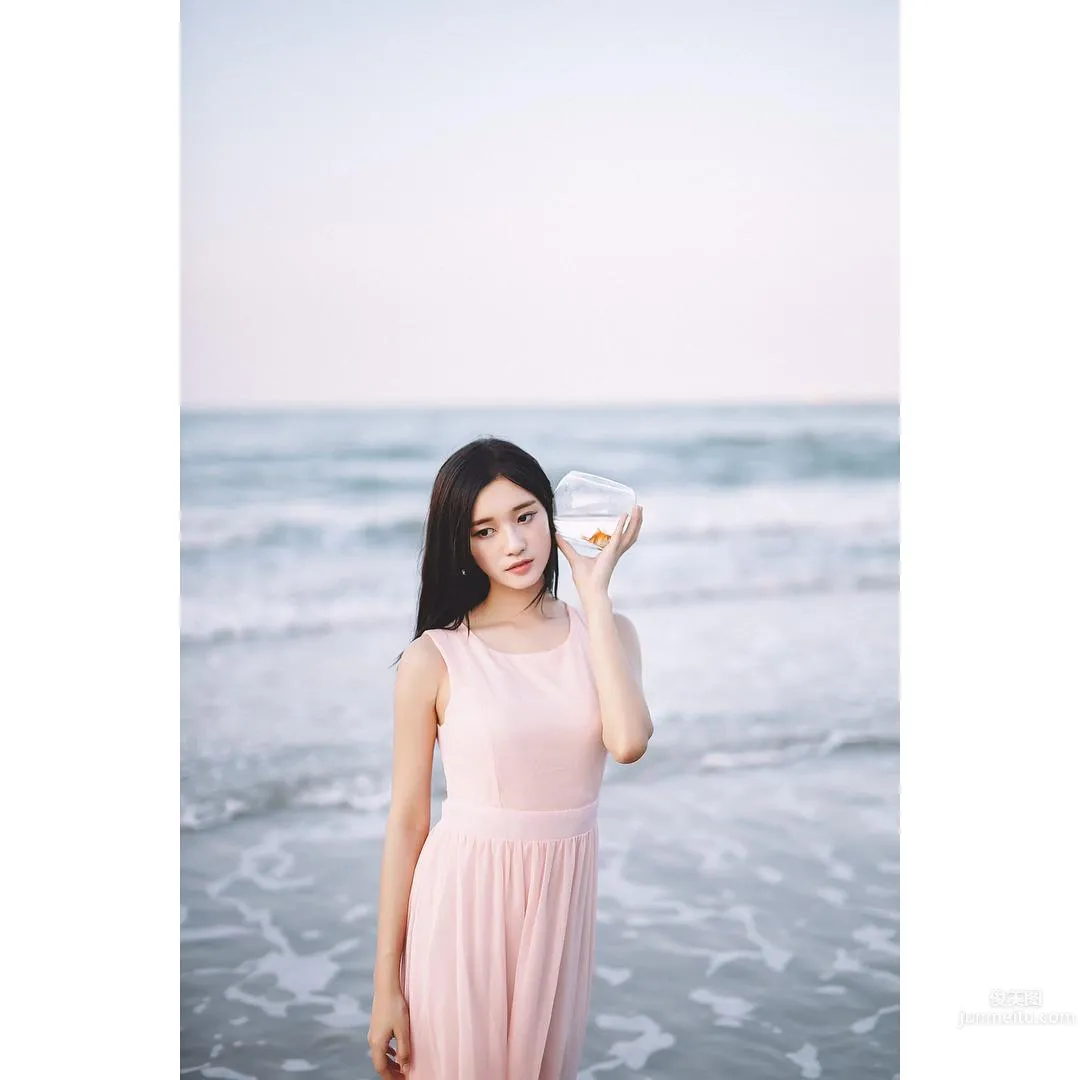 美美的妹子張秋雯 空靈的氣質惹人憐 19
