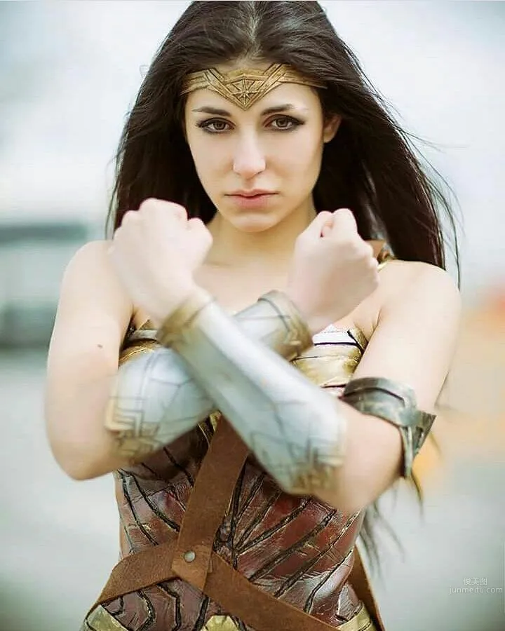 Italian Beauty Ambra Pazzani Classic Cosplay Photos photo 5