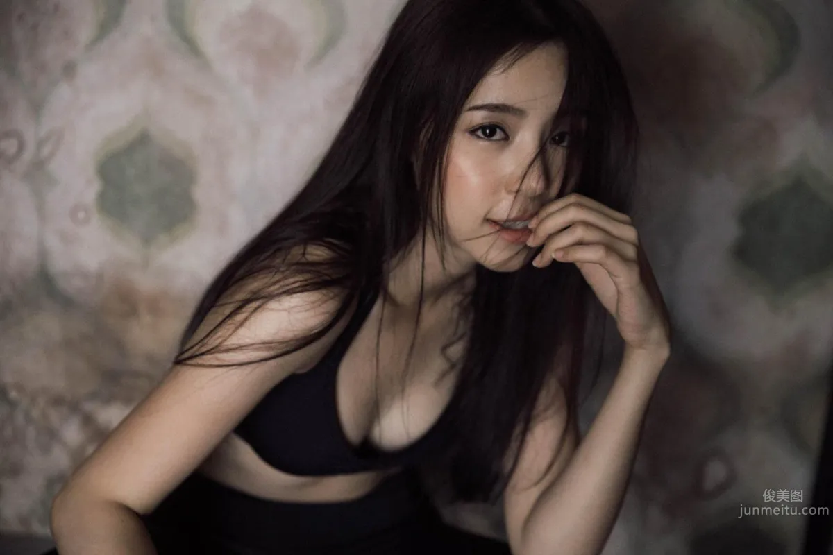 Boxing Beauty Nutrugee Wisawanart, Willing to Be Your Punching Bag for a Lifetime photo 22