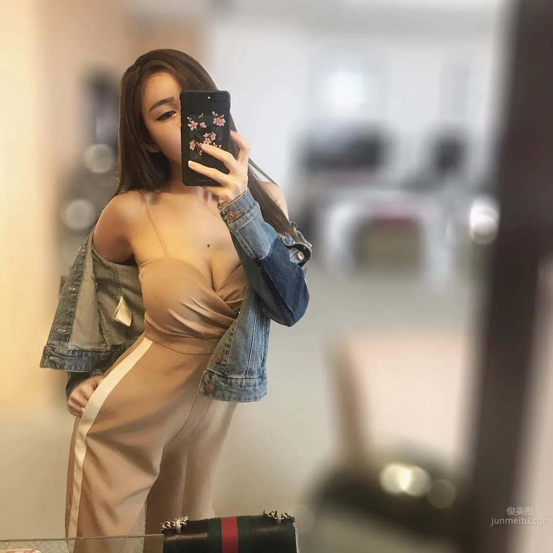 Malaysian Beauty Boss Lady Amanda Seet's IG Private Shoot Beautiful Photos photo 37
