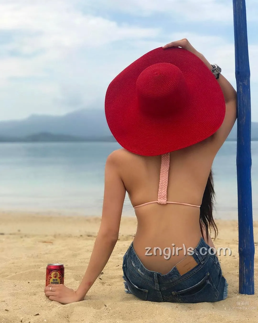 台灣超正妹Avril艾葳 長腿美胸私房照分享 28