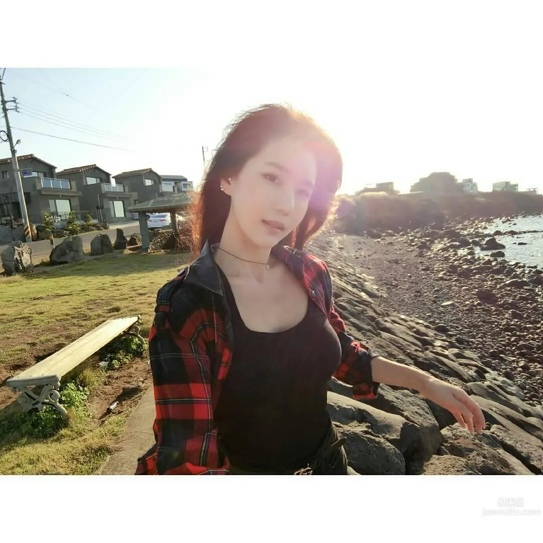 南韓DJ車模樸時賢 性感火辣私房照 26