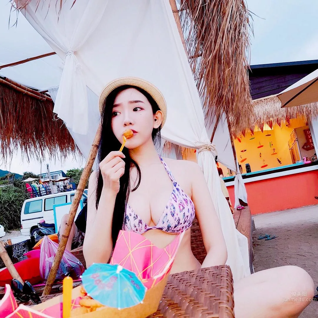 白嫩美女許允樂 可愛私房照太誘人 1