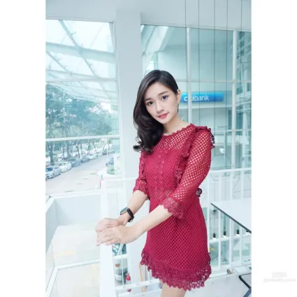 美美的妹子張秋雯 空靈的氣質惹人憐