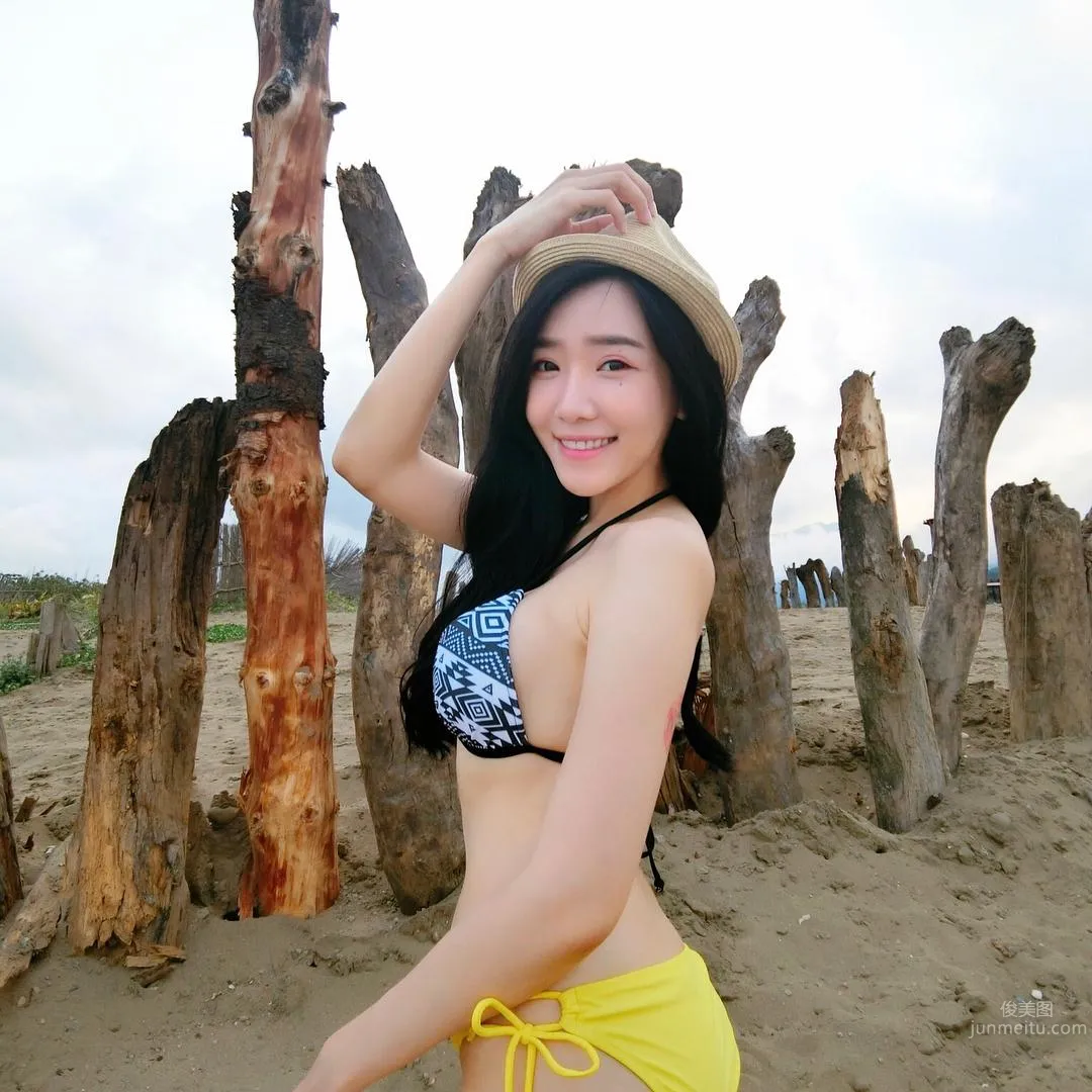 白嫩美女許允樂 可愛私房照太誘人 7