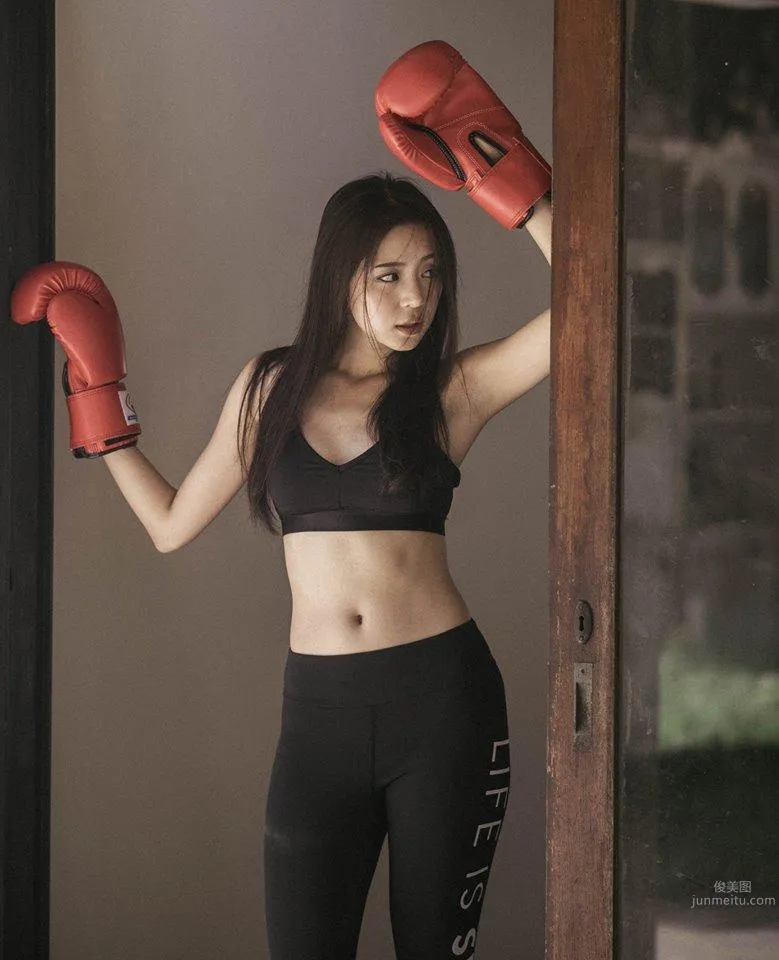 Boxing Beauty Nutrugee Wisawanart, Willing to Be Your Punching Bag for a Lifetime photo 43