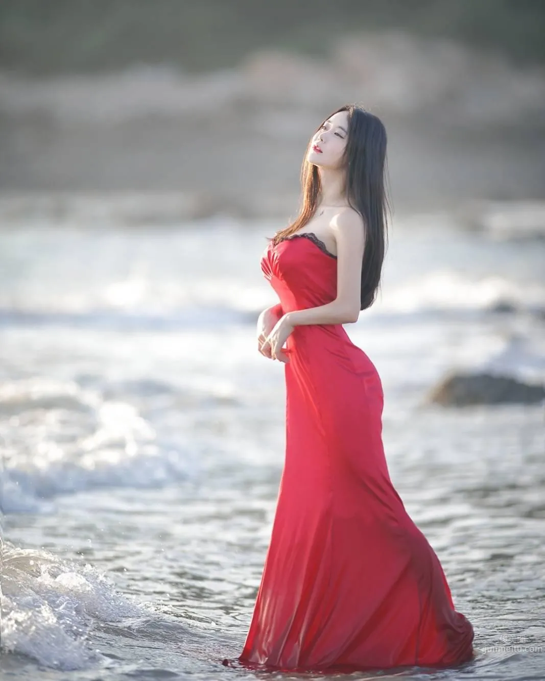 Korean Outdoor Shoot Model Kaendi's S-Curve Figure Draws a Crowd photo 20