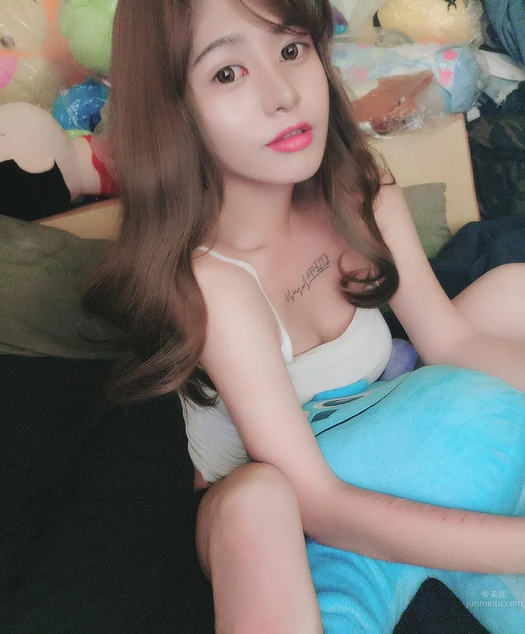 Weng Peiyan's Gaze Is So Cute, Lazy and Charming from a Boyfriend's Perspective photo 7
