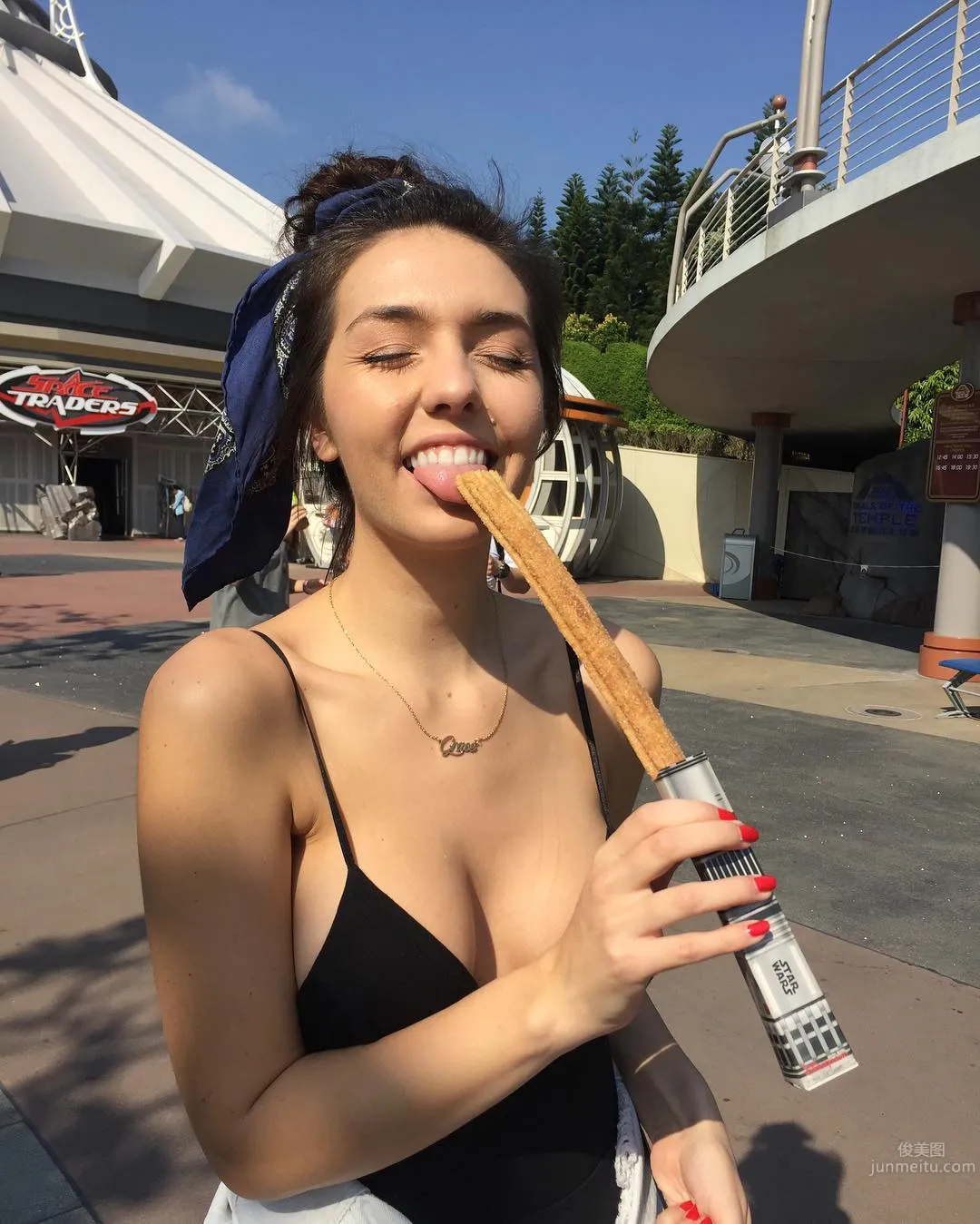絕對武力！Ig正妹Grace Hansen中路大開惹不起 6