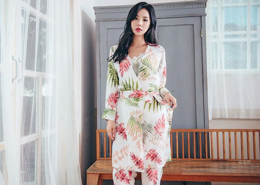Korean Model Park Da Hyun Lologirl Pajama Series Three photo 45