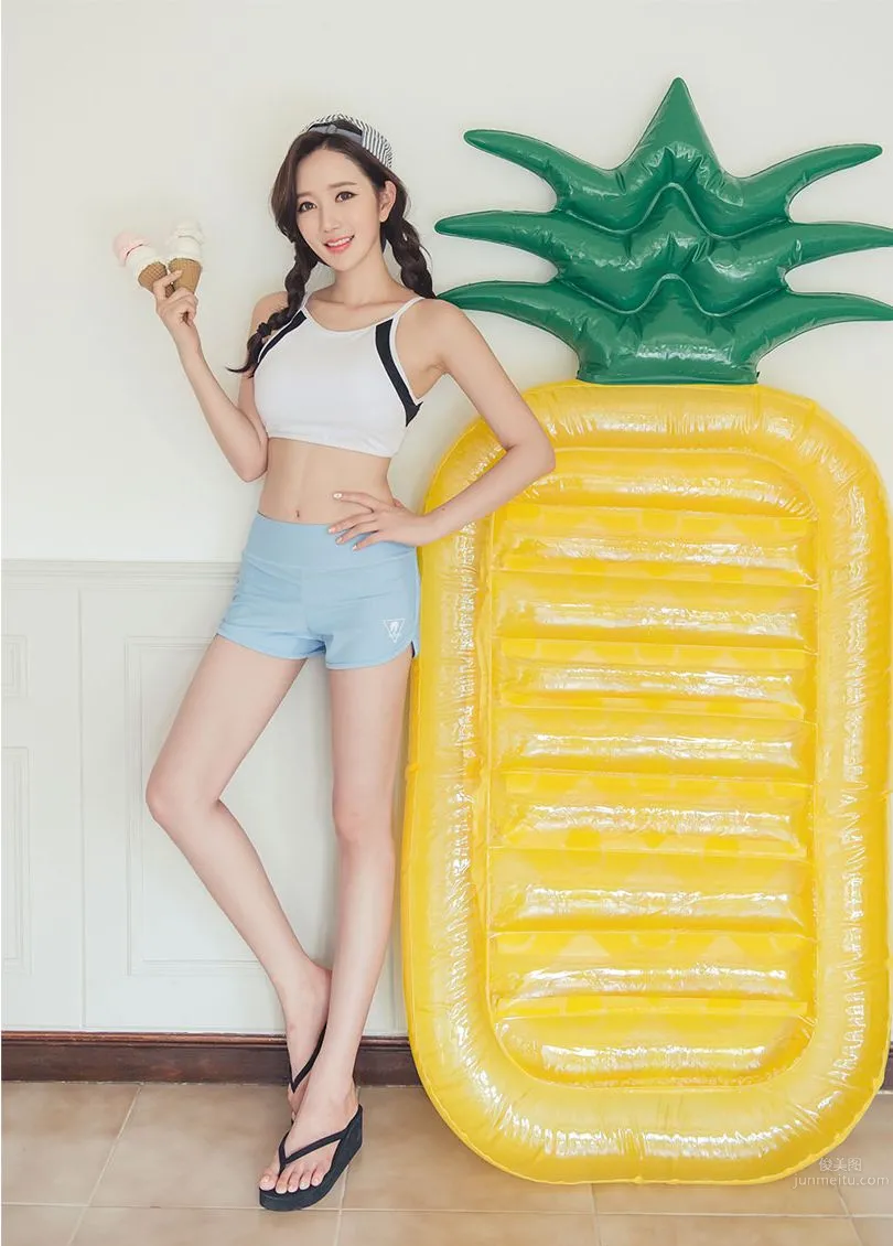 Lee Yeon Jeong - 2017 MayBeach Bikini Series Four photo 46