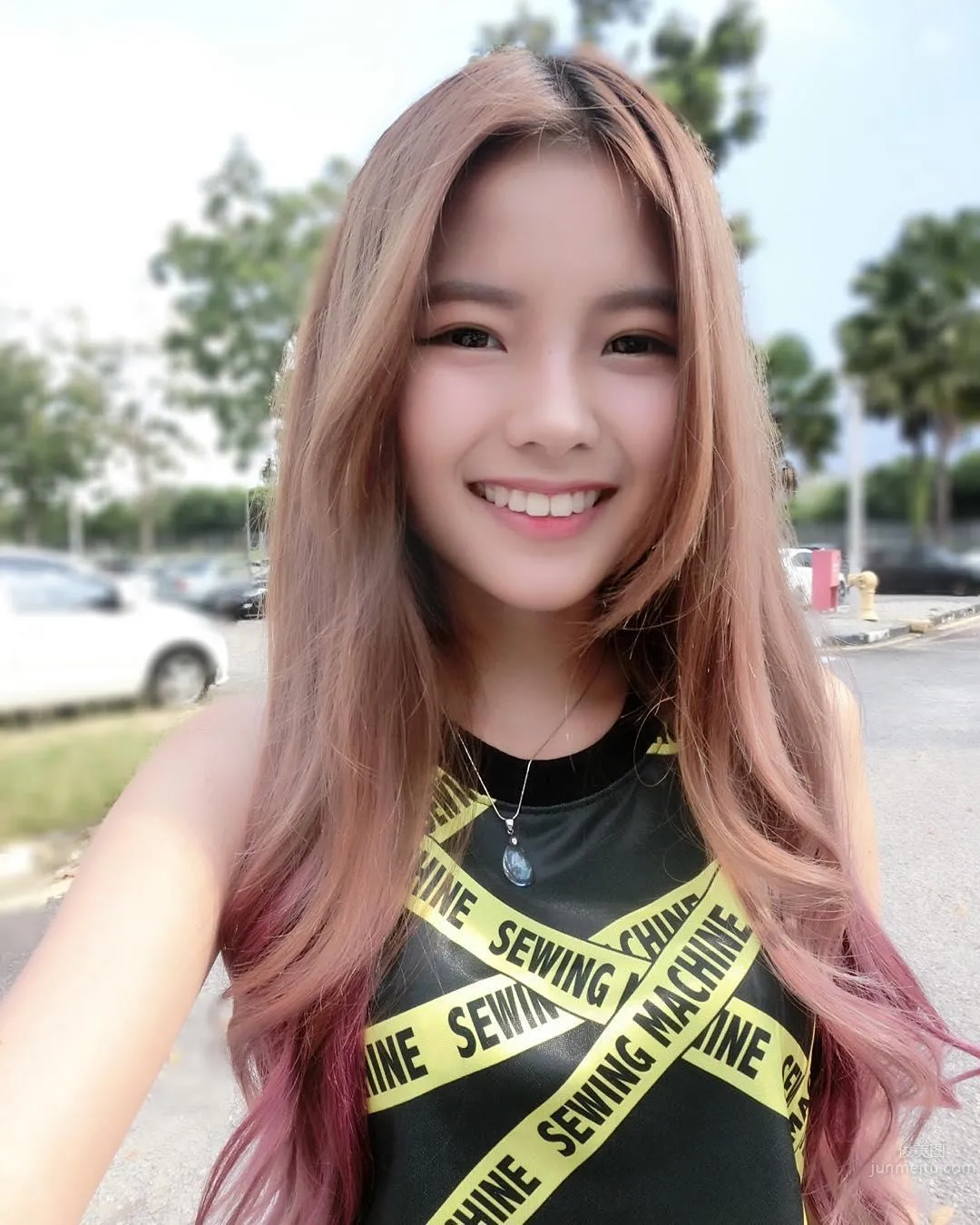 Malaysia's Sweetest Youtuber, Super Smile Instantly Kills Otaku photo 2