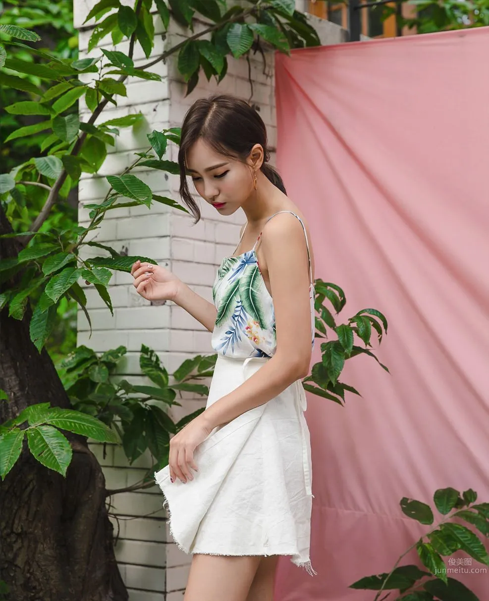 Korean Model Yeonjieun maybeach Casual Wear photo 25