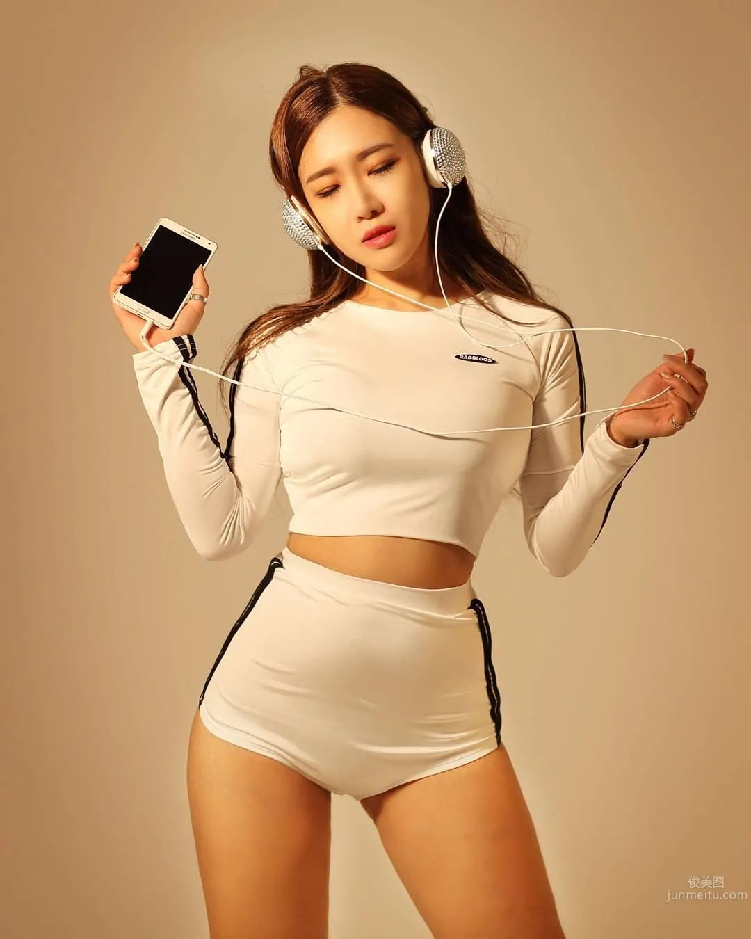 韓國正妹Jin Jin 緊身運動服性感火爆 6