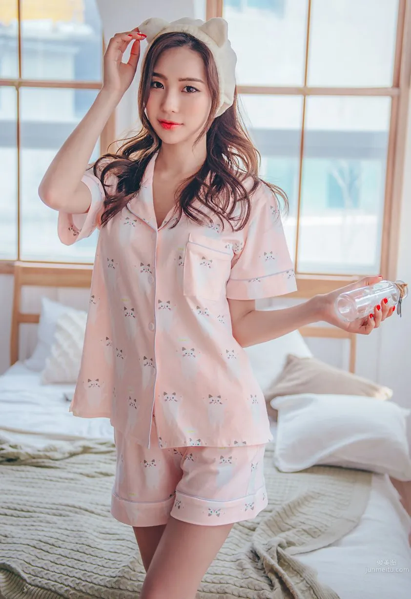 Korean Model Park Da Hyun Lologirl Pajama Series Three photo 119