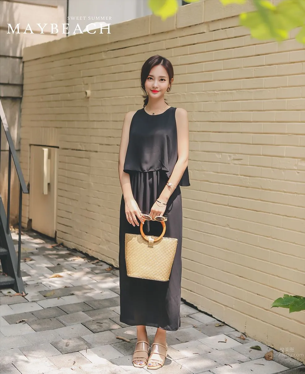 Korean Model Yeonjieun maybeach Casual Wear photo 32